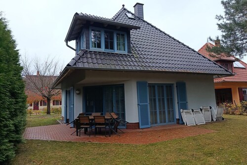 Family-friendly vacation home with terrace and garden by the Baltic Sea
