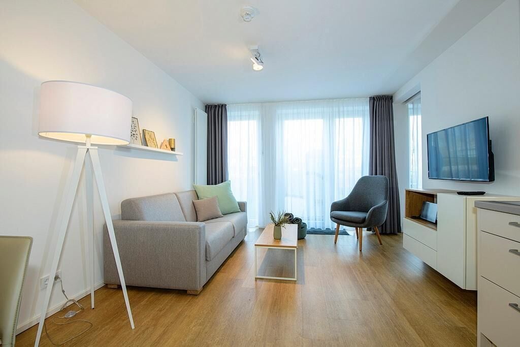 Fernseher, Stereoanlage