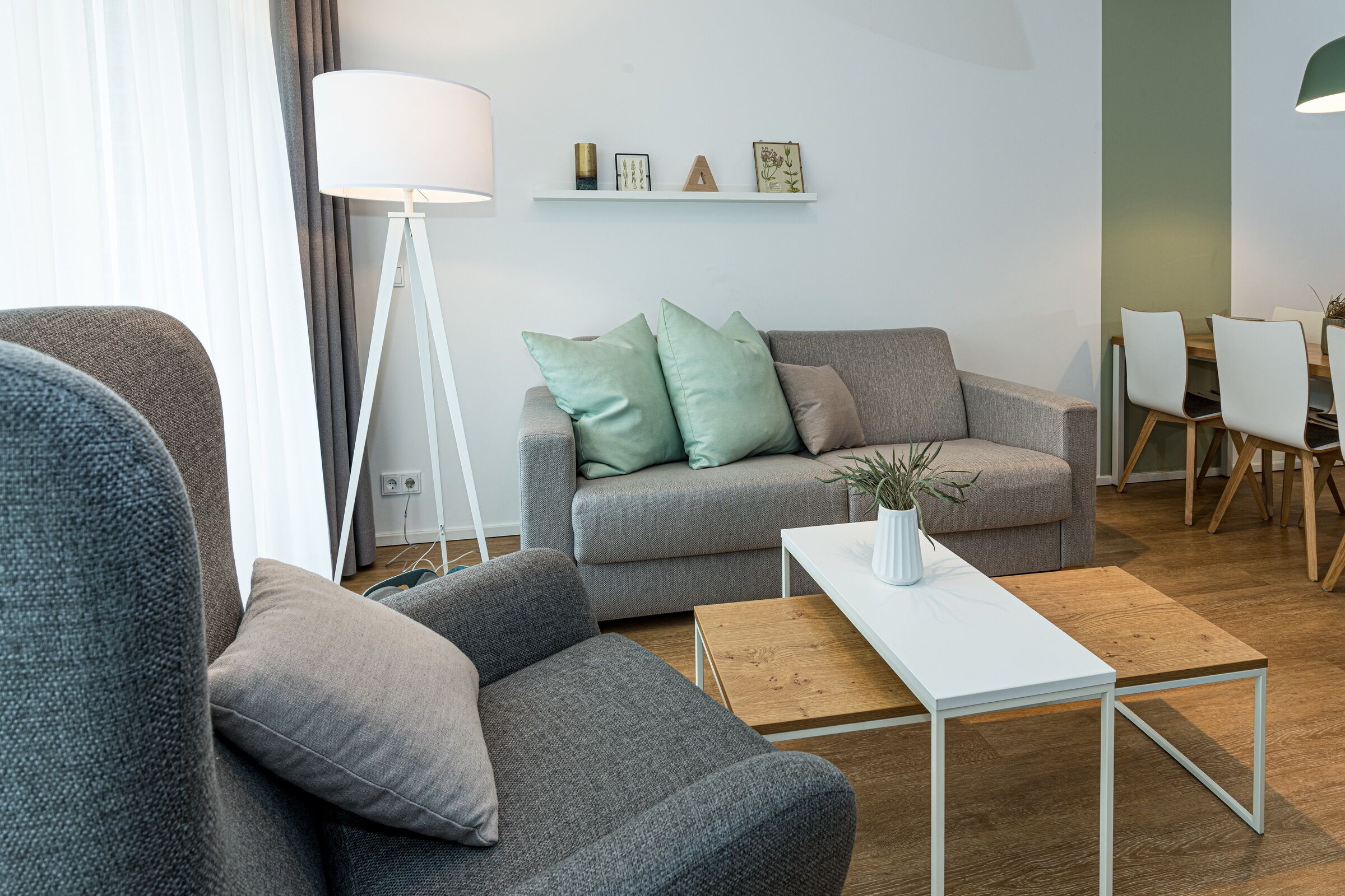 Fernseher, Stereoanlage