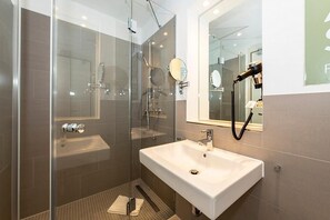 Douche, séchoir à cheveux