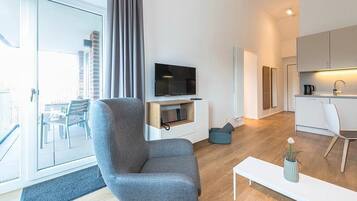 Fernseher, Stereoanlage