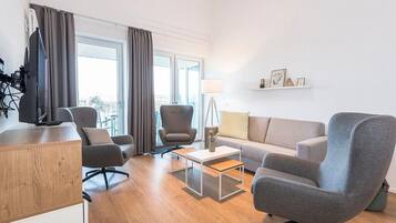 Fernseher, Stereoanlage