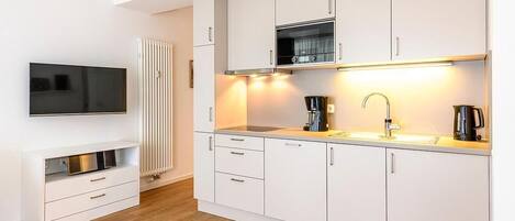 冰箱、微波炉、炉灶、洗碗机