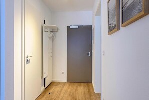 Interior - Tolles 3-zimmer Ferienapartment in Ruhiger Lage mit Südterrasse in Strandnähe (Norseeheilbad Bensersiel)