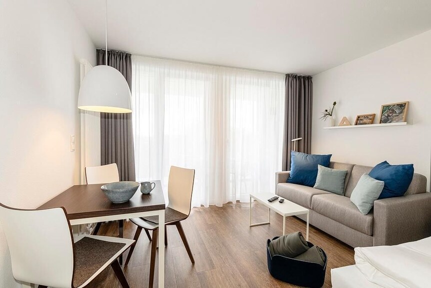 Tolles 1-zimmmer Apartment Mit Balkon Inkl. Freier Schwimmbad- & Saunanutzung - Esens