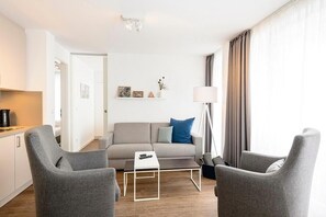 Télévision, chaîne hi-fi