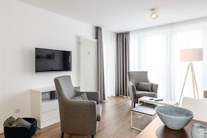 Télévision, chaîne hi-fi