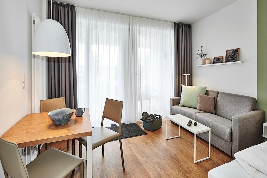 Strandnahes Ferienapartment Mit Terrasse Inkl. Freier Schwimmbad- & Saunanutzung - Bensersiel