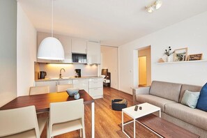 Fernseher, Stereoanlage