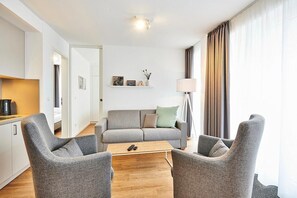 Télévision, chaîne hi-fi