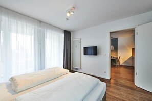 2 bedrooms, free WiFi - Great vacation apartment with balcony incl. use of swimming pool & sauna near the beach (Nordseeheilbad Bensersiel)