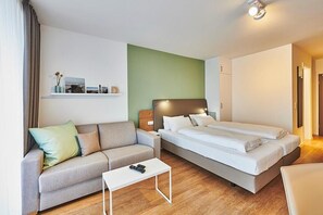 Télévision, chaîne hi-fi