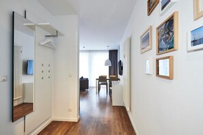 Télévision, chaîne hi-fi