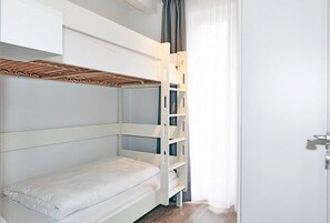 2 bedrooms, free WiFi