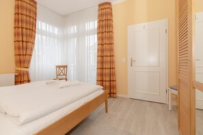 2 Schlafzimmer, Bügeleisen/Bügelbrett, kostenloses WLAN
