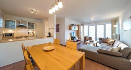 Stilvolles Familienapartment an der Nordsee mit Balkon, Sauna und Whirlbadewanne