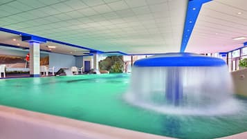 Inomhuspool och uppvÀrmd pool