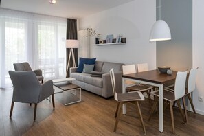 Télévision, chaîne hi-fi