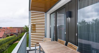 Tolles, Strandnahes Apartment mit Balkon, Parkplatz, Schwimmbad- & Saunanutzung