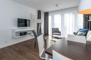 电视、立体声音响