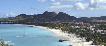 Calabash 4 Bedroom Villa - Stunning Sea Views, Private Pool, Delightful Location