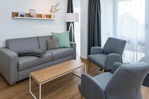 Fernseher, Stereoanlage