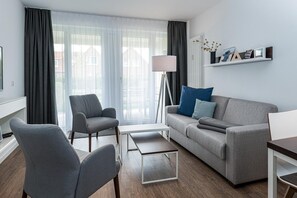 Télévision, chaîne hi-fi