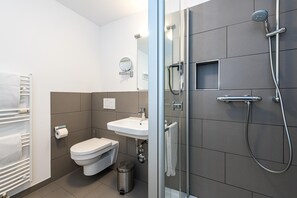 Hair dryer - Strandnahes Ferienapartment mit Balkon, Parkplatz, Schwimmbad- & Saunanutzung (Nordseeheilbad Bensersiel)