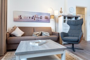 Tv, dvd-afspiller, stereoanlæg