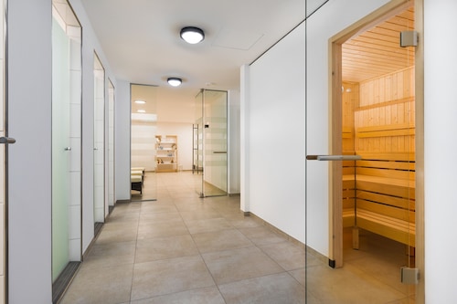 Tolles Familien-Apartment mit Balkon; Spielplatz und Saunabereich in der Anlage!