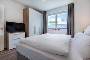 2 chambres, fer et planche à repasser, Wi-Fi gratuit, draps fournis
