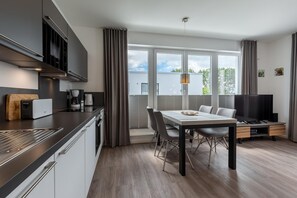 Dining - Stillvolles Apartment mit Toller Dachterrasse und nur 200 m zum Ostseestrand (Ostseebad Boltenhagen)