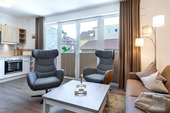 Televisión, reproductor de DVD y estéreo 