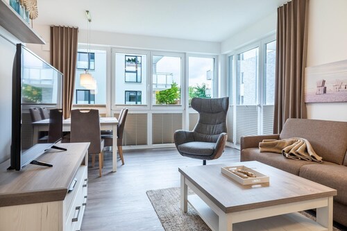 Modernes Apartment in Strandnähe für 6 Personen mit Terrasse und zwei Bädern