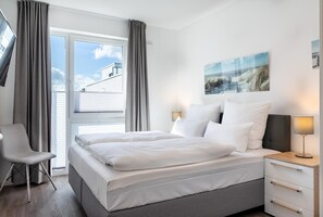 2 chambres, fer et planche à repasser, Wi-Fi gratuit, draps fournis