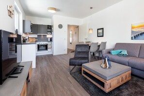 Televisión, reproductor de DVD y estéreo 