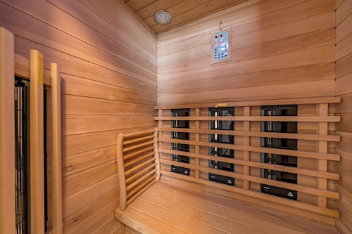 Tolles Apartment mit Infrarotsauna und Balkon mit wunderschönem Panoramablick!