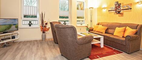 Televisio, kirjoja, stereot