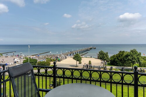 Ostsee-ferienapartment mit Balkon und Direktem Meerblick in Erstklassiger Lage!