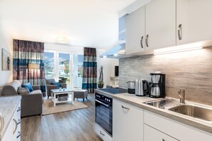 Kühlschrank, Ofen, Herdplatte, Geschirrspüler