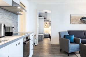 Réfrigérateur, four, plaque de cuisson, lave-vaisselle