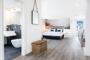 2 bedrooms, free WiFi - Hochwertiges Penthouse Über Zwei Ebenen mit Galerieschlafzimmer und Meerblick (Ostseeheilbad Großenbrode)