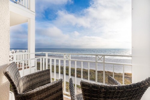 Traumhaft-schön Gelegenes Apartment in Erster Reihe am Strand mit Meerblick