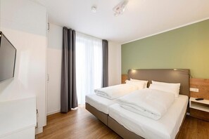 2 室のベッドルーム、WiFi (無料)