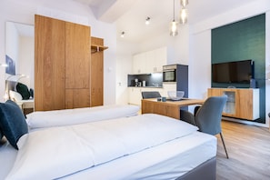 Free WiFi, bed sheets