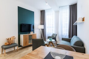 Fernseher, Stereoanlage