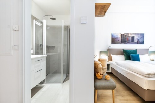 Modernes 1-zimmer-apartment in Zentraler Hafen-location in der Hansestadt Wismar