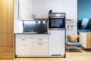 Réfrigérateur, four, plaque de cuisson, lave-vaisselle