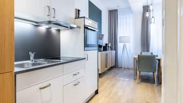 Kühlschrank, Ofen, Herdplatte, Geschirrspüler