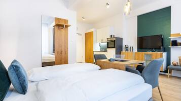 WiFi (free), bed sheets